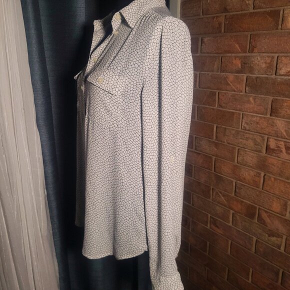 LOFT Women's White Black Abstract Print Button Up Roll Tab Sleeve Blouse - Sz - Picture 4 of 11